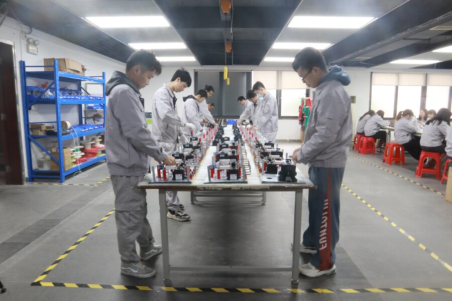 Chengdu Sixpence Technology Co.,Ltd. lini produksi pabrikan